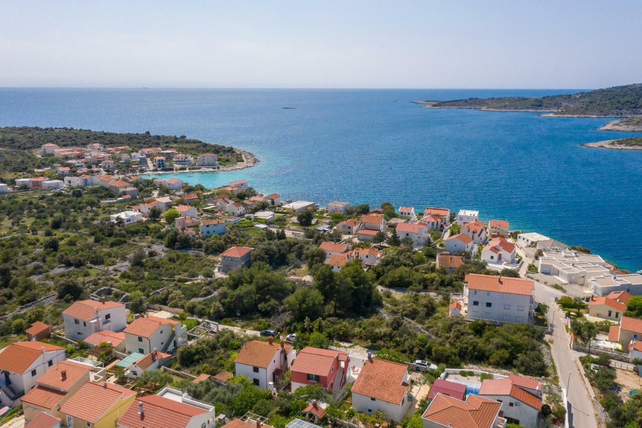 Villa Basic Sevid Esterno foto