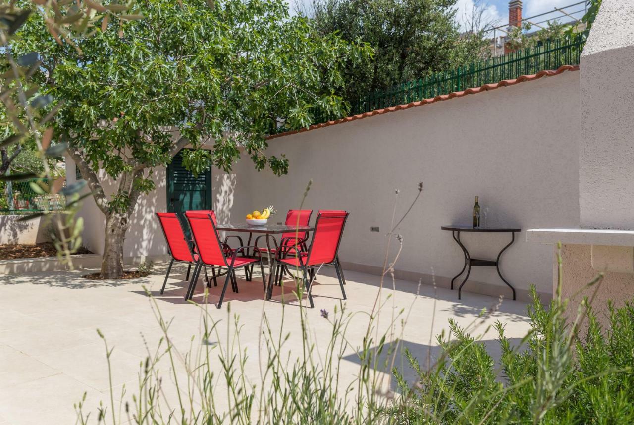 Villa Basic Sevid Esterno foto