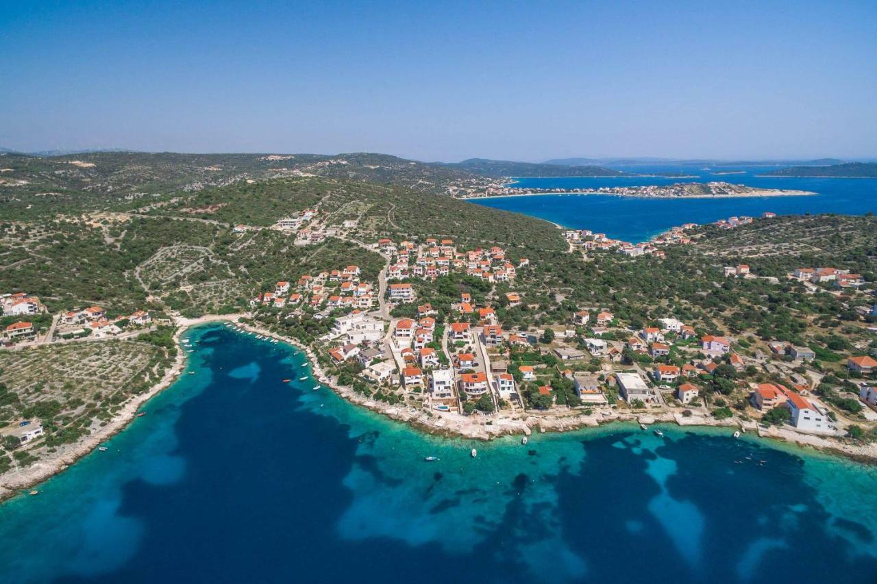 Villa Basic Sevid Esterno foto
